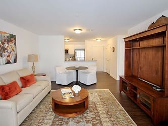 55 Pinnacle Living At Forts Ferry Apartments - Latham, NY
