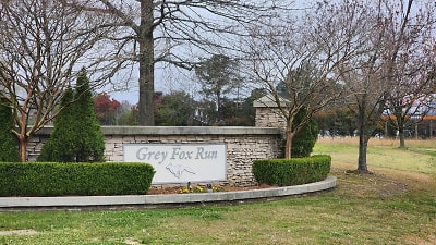 1815 Fox Den Way unit 1 - Greenville, NC