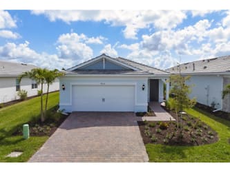 9817 Bright Water Dr - Englewood, FL