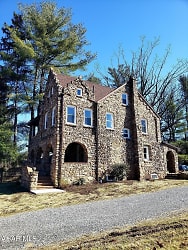 1761 Princeton Rd - Altoona, PA