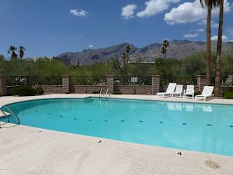 5602 N Camino Del Sol - Tucson, AZ