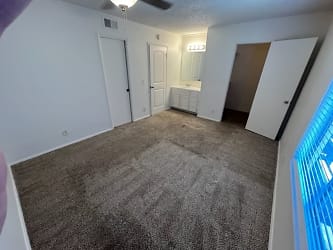 8231 Warmwood Ave #61 - Spring Valley, CA