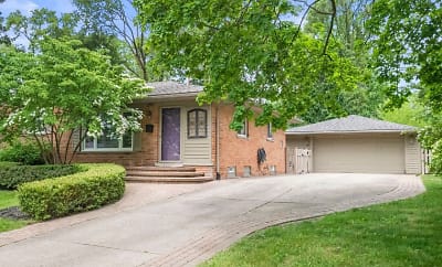 290 Winry Dr - Rochester Hills, MI