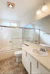 25930 Narbonne Ave #135 - Lomita, CA