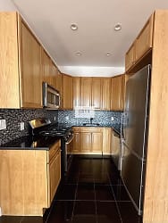 56-40 Myrtle Ave unit 2 - Queens, NY