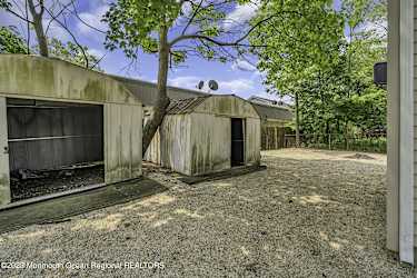 406 Maple St - Lakehurst, NJ