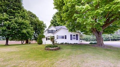 3641 Old State Rd - Greenwich, OH