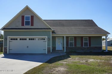 311 Spring Maple Wy - Richlands, NC