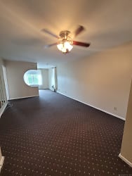 7 4th St #4A - Stamford, CT