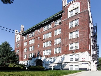 Franklin Towers Apartments - Bloomfield, NJ