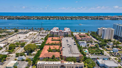 1801 N Flagler Dr #135 - West Palm Beach, FL