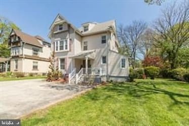 453 W Lancaster Ave #2 - Haverford, PA