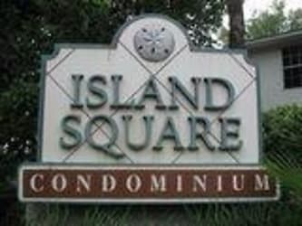 122 S Island Square Dr - Saint Simons Island, GA
