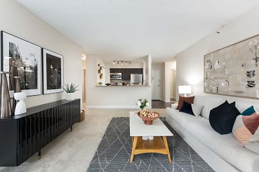 300 East Seventeenth Apartments - Denver, CO