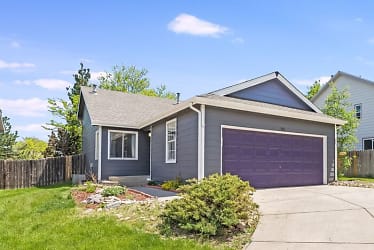 126 Fossil Ct W - Fort Collins, CO