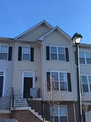 11 Harbour Heights Dr - Annapolis, MD