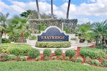 4050 Eastridge Dr - Pompano Beach, FL
