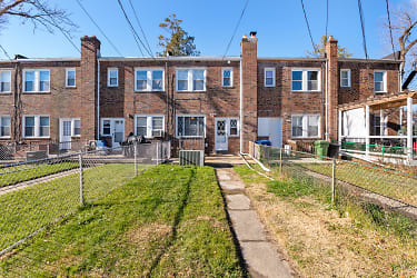 4813 Midwood Ave - Baltimore, MD