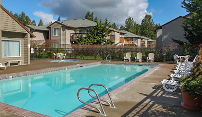 Pioneer Ridge Apartments - Oregon City, OR