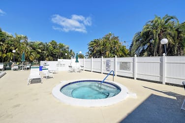 1340 NW 19th Terrace #201 - Delray Beach, FL