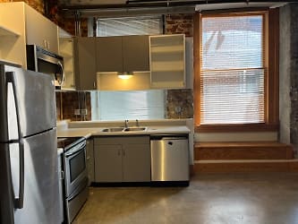112 S Gay St unit B8 - Knoxville, TN