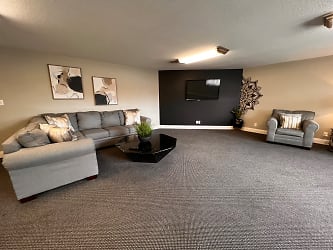 Boulevard Club Apartments - Youngstown, OH