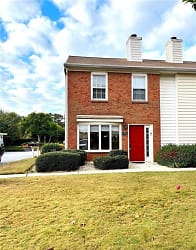 136 Old Ferry Way - Roswell, GA