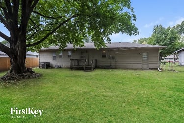 8511 Booth Avenue - Raytown, MO