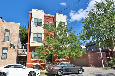 649 N Wolcott Ave - Chicago, IL