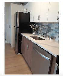 15 N American Dr unit 11 - undefined, undefined