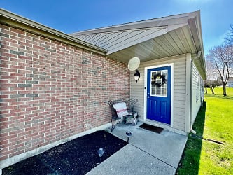 107 Overbrook Ct - Monroe, OH