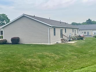 5155 Emalene Rd - Wooster, OH