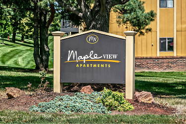 Maple View Apartments - Omaha, NE