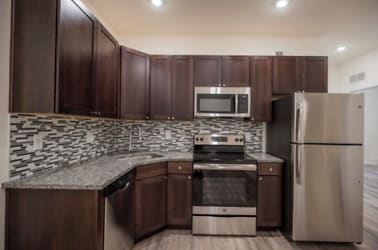 42nd And Ludlow -PER BED Apartments - Philadelphia, PA
