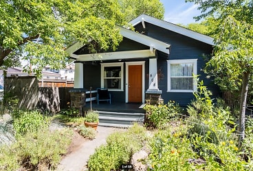 504 NW Harriman St - Bend, OR