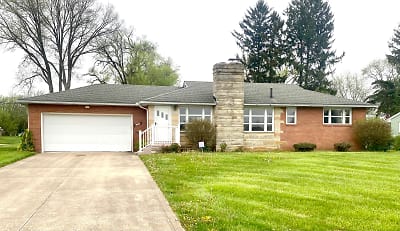 3505 22nd St NW - Canton, OH