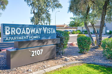 Broadway Vista Apartments - Mesa, AZ