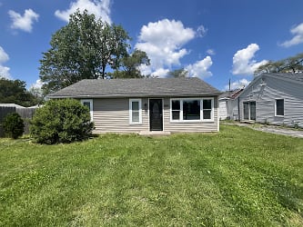 3846 W 39th Ave - Hobart, IN