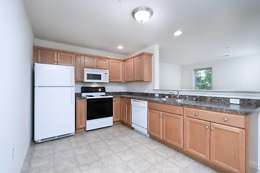 345 College Manor Ave unit 345 - Millersville, PA