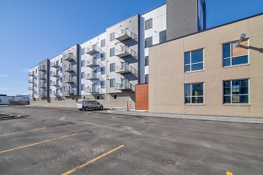 The Standard On 32nd Apartments - West Fargo, ND