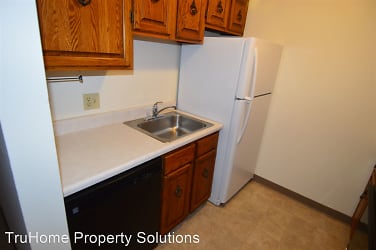 2511 Knight Drive Apartments - Grand Forks, ND