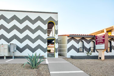 The Retro Apartments - Tucson, AZ