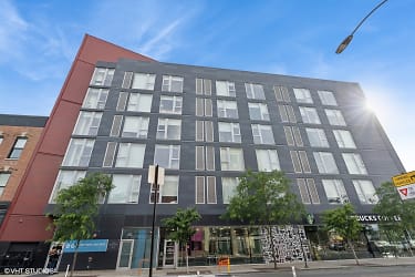 1920 N Milwaukee Ave #606 - Chicago, IL