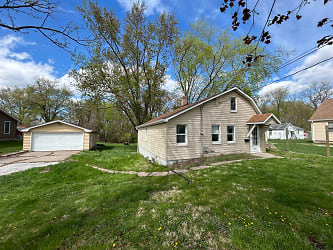 309 28th Ave - East Moline, IL