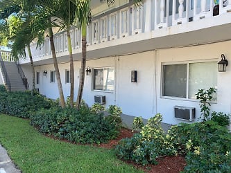 701 SW 14th Ave unit 6 - Fort Lauderdale, FL