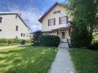 716 2nd St NW - Rochester, MN