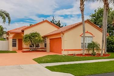 6755 Red Reef St - Lake Worth, FL