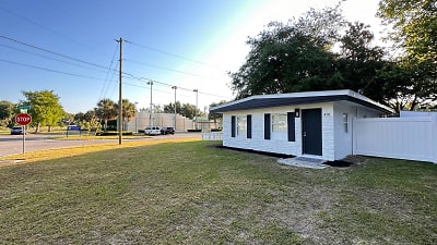 401 Donnelly St - Eustis, FL