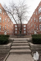 3449 N Sheffield Ave - Chicago, IL
