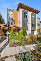 Cubix 95 Apartments - Seattle, WA